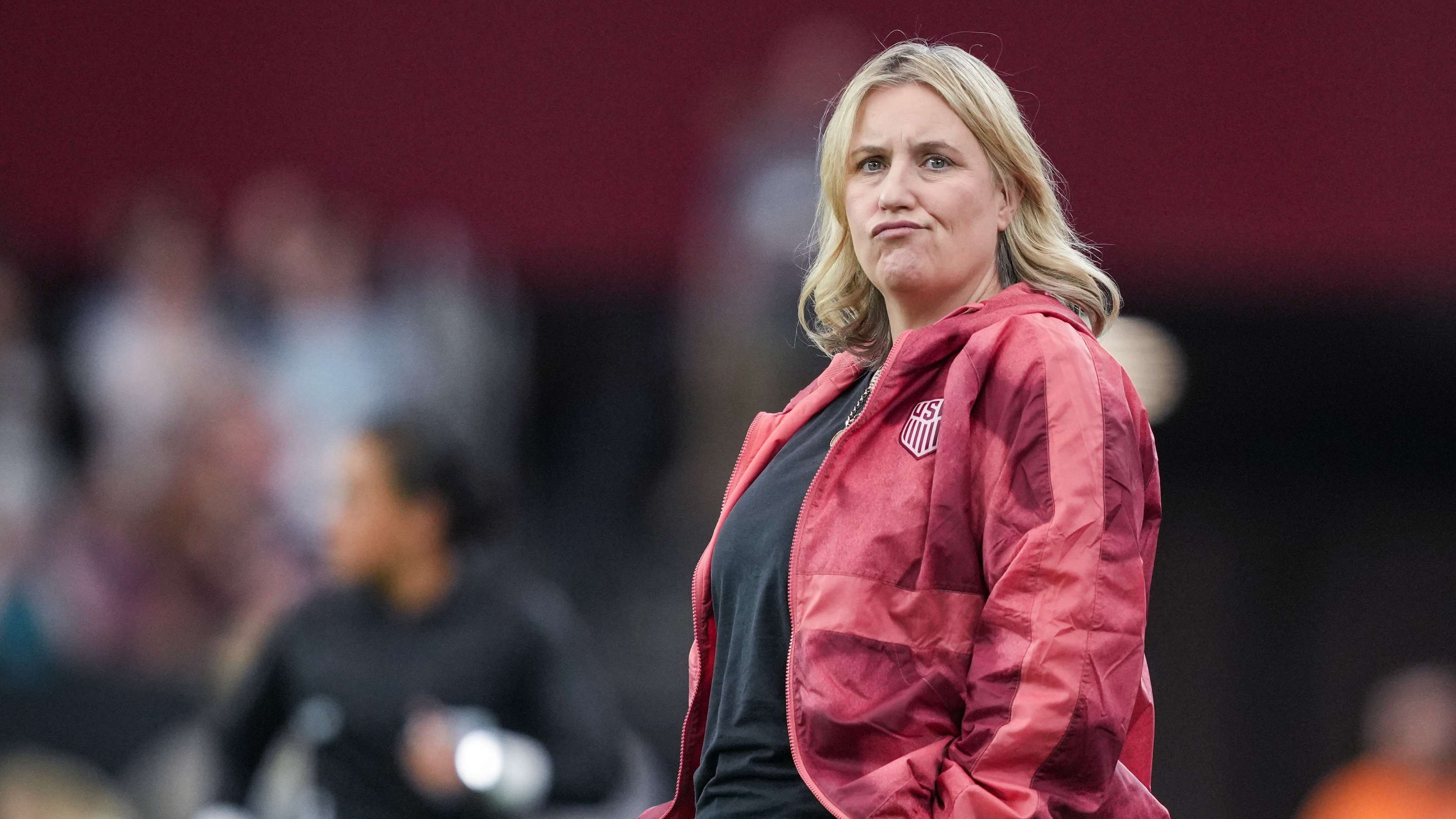 英超：切尔西队客场0-2伊普斯维奇队 遭遇两连败.